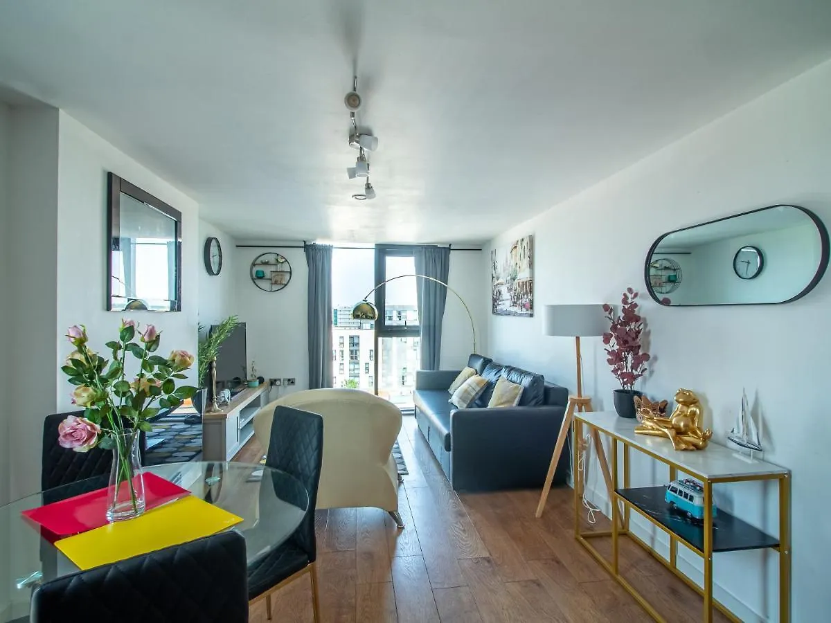 Exquisite 2-bedroom Apartment - City Centre Sheffield Royaume-Uni