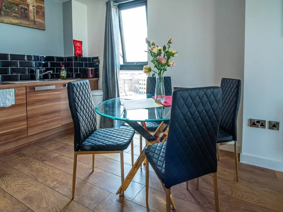 Exquisite 2-bedroom Apartment - City Centre Sheffield