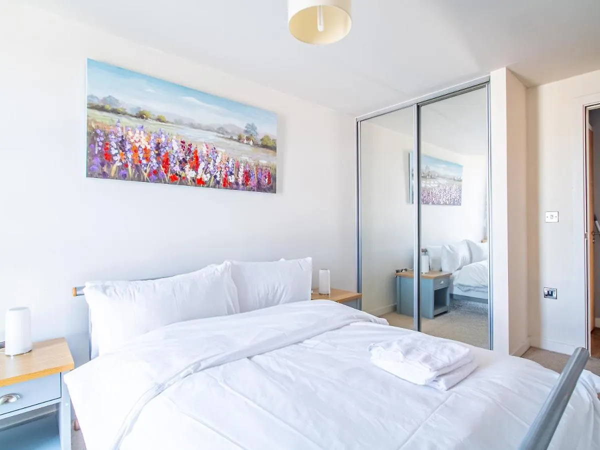 שפילד Exquisite 2-Bedroom Apartment - City Centre