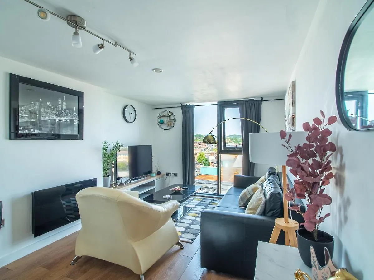 שפילד Exquisite 2-Bedroom Apartment - City Centre בריטניה