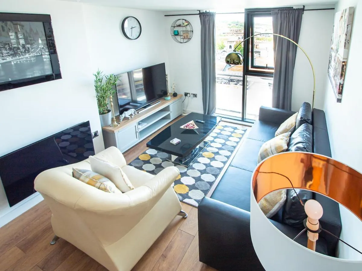 שפילד Exquisite 2-Bedroom Apartment - City Centre