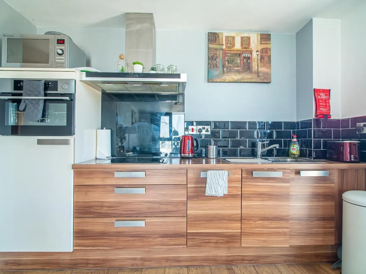 שפילד Exquisite 2-Bedroom Apartment - City Centre