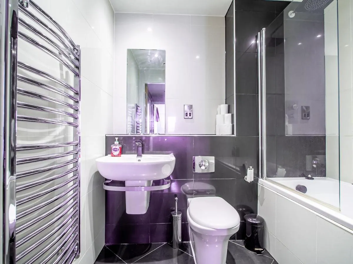 שפילד Exquisite 2-Bedroom Apartment - City Centre בריטניה