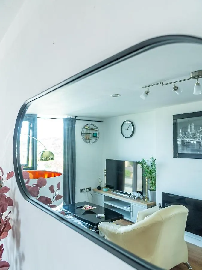 שפילד Exquisite 2-Bedroom Apartment - City Centre