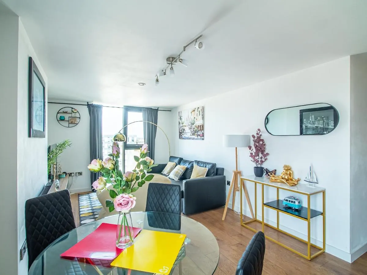 שפילד Exquisite 2-Bedroom Apartment - City Centre